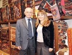 Halı aşkına geziyorlar!