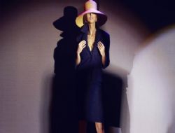 Defileli yardım balosu