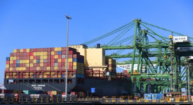 Çin'in 4 aylık dış ticareti 1.8 trilyon dolar oldu